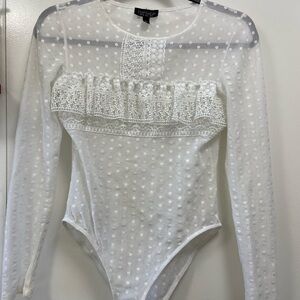 Topshop Women’s white lace long sleeve bodysuit size 4